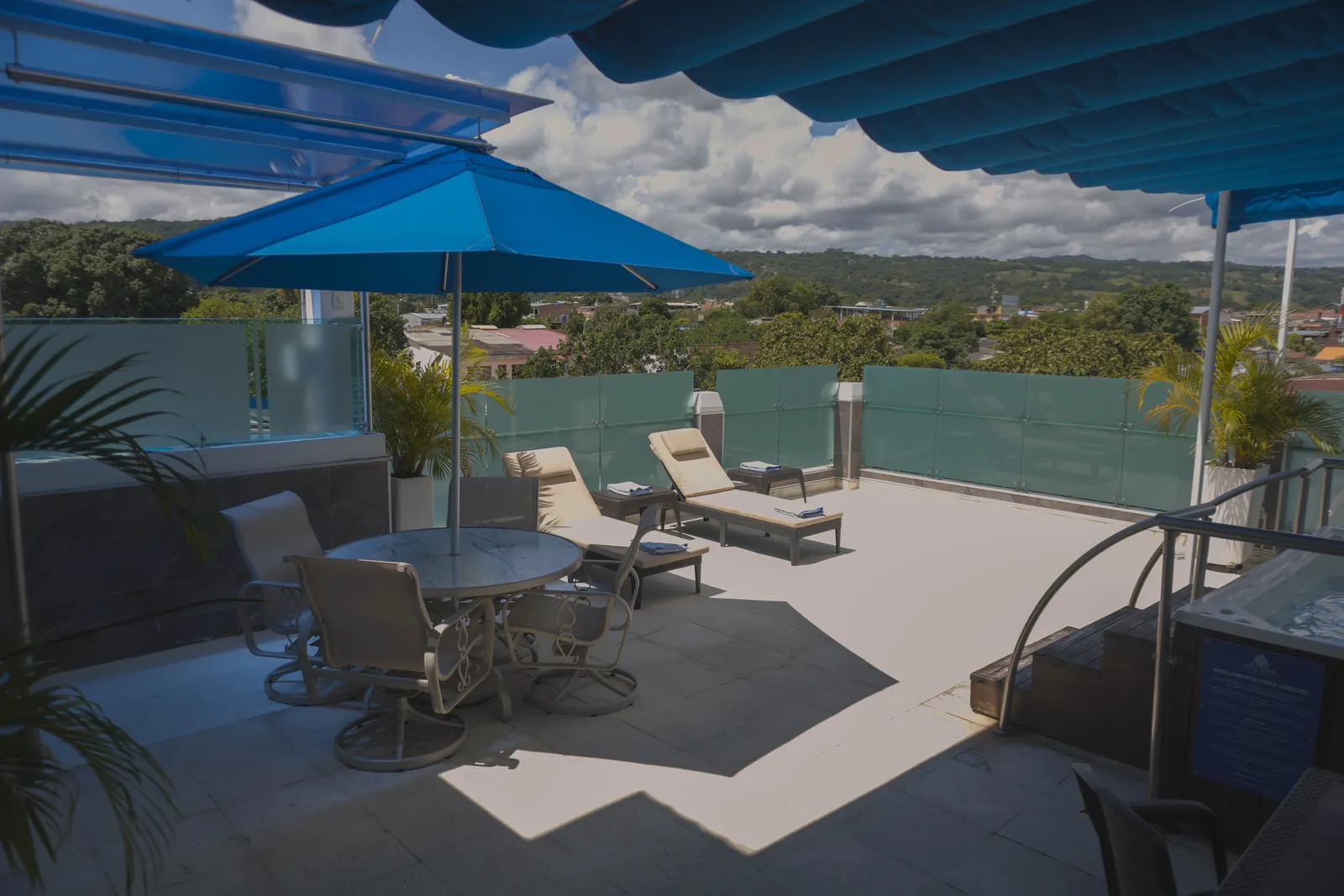 Suite San Rafael con terraza y jacuzzi
